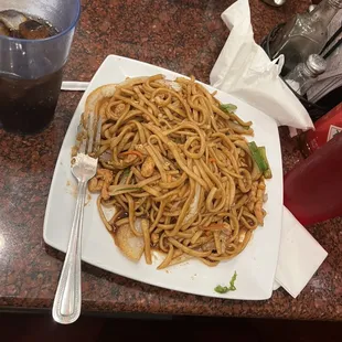 Chicken Lo Mein