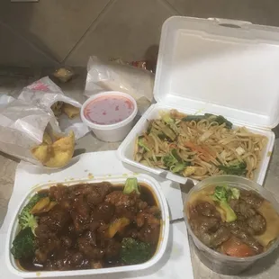 Beef and broccoli, crab rangoon, veggie lo mien and orange chicken. All delicious! Not shown: huge side of steamed rice.