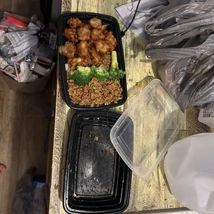 Very small portion for 16.99 not worth the order