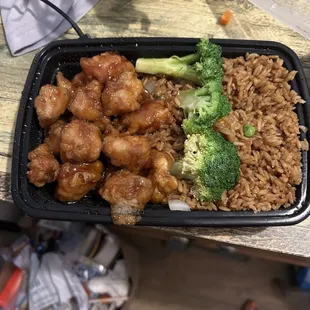 food, chicken wings and fried chicken