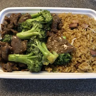 Beef W/ Broccoli was pretty good. Tender beef and firm broccoli. Came w pork fried rice and an egg roll.