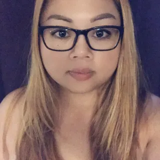 Quynh V.