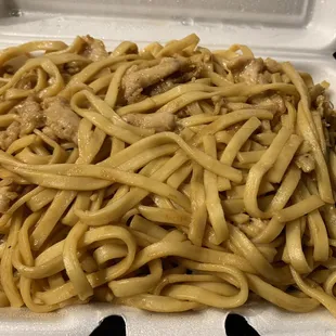 Chicken Lo Mein