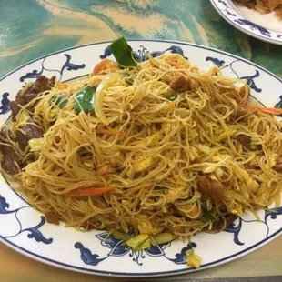 ramen and noodles, ramen, noodle soup, noodle dish, food, noodles