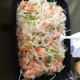 Shrimp chow main fun