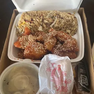 D7. Sesame Chicken Dinner Combo Special