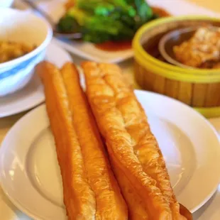 a plate of chinese food