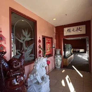 the entrance to the restaurant