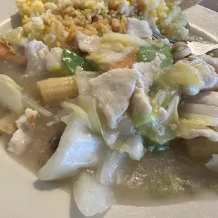 Chicken Moo goo gai pan with fried rice and cheese Rangoon