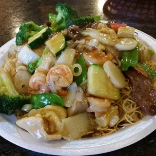 Hong Kong Style Chow Mein