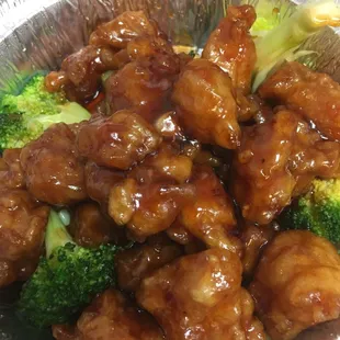 General Tso&apos;s Chicken. this is a small, wow a lot of food.