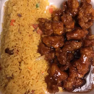 General Tso&apos;s  chicken was good