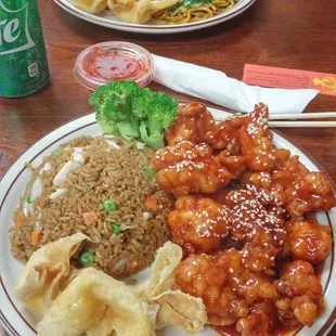 Dinner Combo Sesame chicken dine in. As far as Chinese take outs go, 5 stars here.