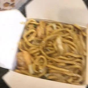 Shrimp lo mein