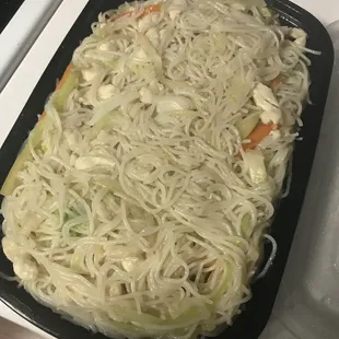 Chicken chow mee fun- garlicky and delicious