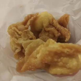 Cream cheese wontons