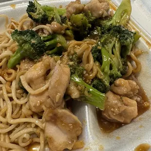 ramen and noodles, food