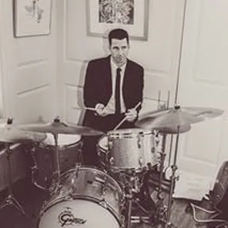 Tom D.