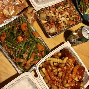 Kung Pao chicken, shezwan green beans and 4 piece chicken wings (extra crispy) with fries and mambo sauce.