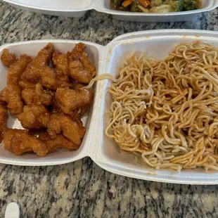 food, ramen and noodles