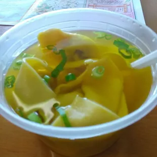 Wonton soup