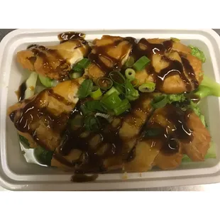I like their Hong Kong Chicken is my new fav dish. The veggie are fresh And not salty, chicken are tender and crispy.