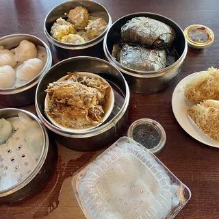 24. Rice Noodle Wrapped with Shrimp