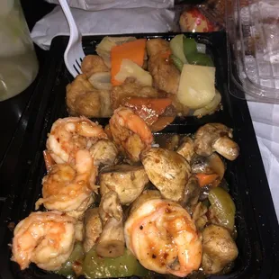 D4. Sweet and Sour Pork and Chicken Shrimp Combo Dinner Special