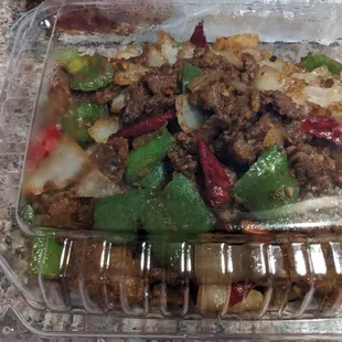 Sizzling hot beef (Cumin beef)