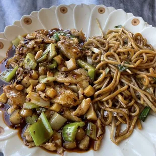 Kung pao chicken lunch special with chow mein