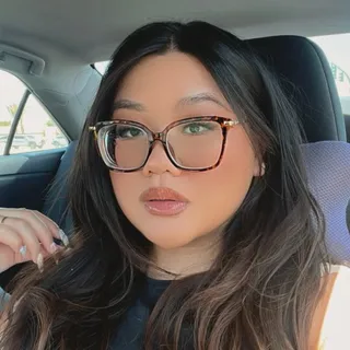 Sabrina L.