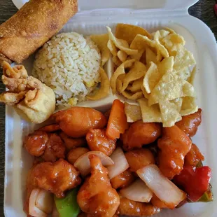 Sweet &amp; sour chicken combo with the manager special upgrade (+$1.50 for the egg roll and crab puff).