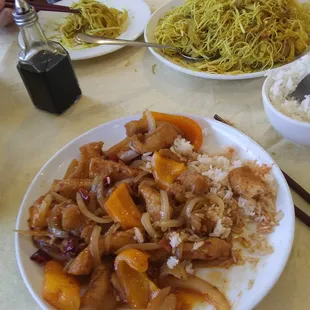Fish in szechuan sauce. Looked prettier before i started to eat it.