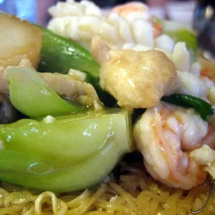 Zhu Pai Chao Mian (Seafood House Noodle)