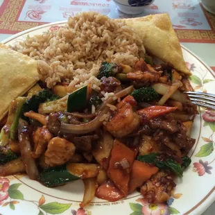 That basil combo. Good flavor and actually spicey if asking for extra spicey. So far im impressed. And fast!