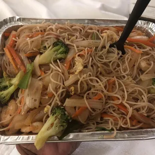 Shrimp Chow Mei Fun...really good!