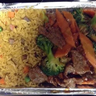 Beef with broccoli and fried rice