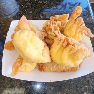 Crab Rangoon and egg rolls too