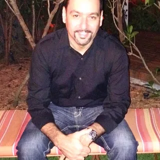 Mike M.