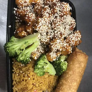 Combination Platter: Sesame Chicken (Popular)