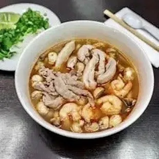 19.combo Tom Yam Soup