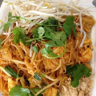 Pads thai is mixer if meat it have chicken, shrimp, bean sprout and rice noodle. I Love the taste of it!!!