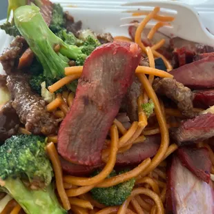 One of the most driest unflavorful bbq pork I had ever tasted. It was like chewing dried beef jerky. I had to push it down with water.