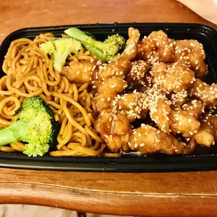 chicken and broccoli with sesame seeds