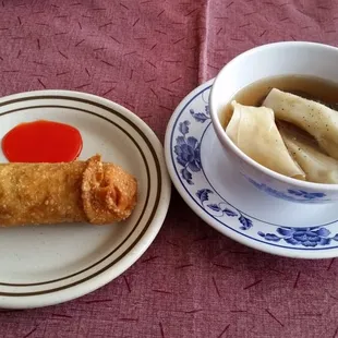 Eggroll and wonton soup