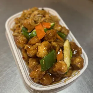 Dinner Combo Pineapple Chicken with Lo Mein