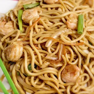 Shrimp Lomein
