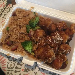 Sesame chicken lunch special. Only $5.09!!!