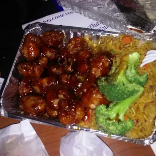 chicken and broccoli with rice