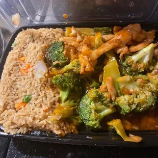 Great chicken and broccoli only not what it was supposed to be will not be ordering from here again very unhappy